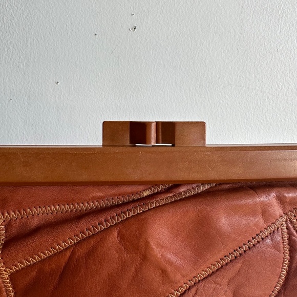 1970’s Genuine Leather Brown Quilted Snap Clutch Purse - Picture 2 of 5